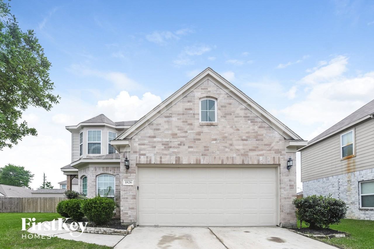 1826 Sun Point Ct