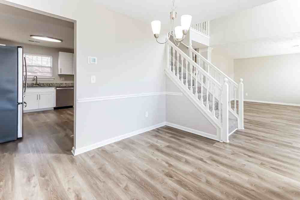 1456 Pebble Ridge Ln - Photo 6 of 17