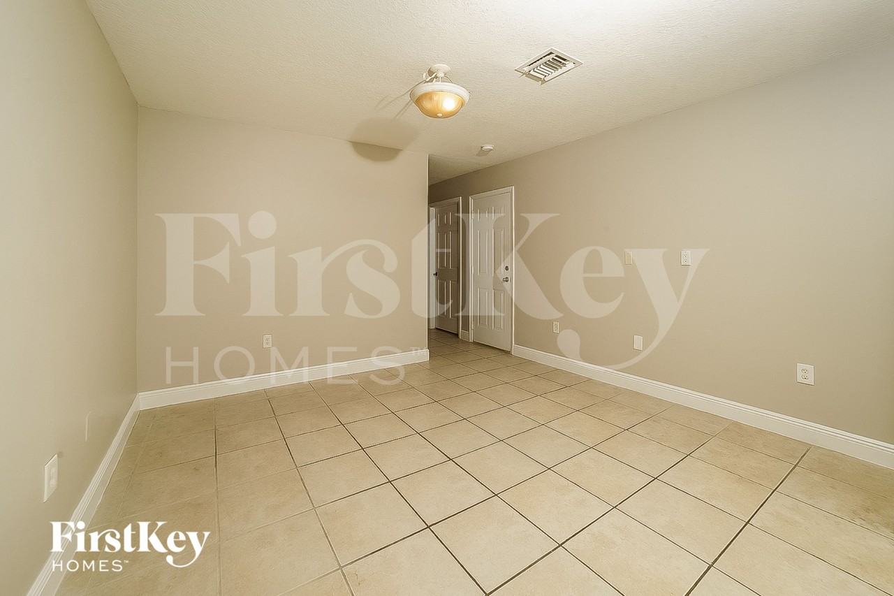 14054 Swstreet #105 - Photo 3 of 16