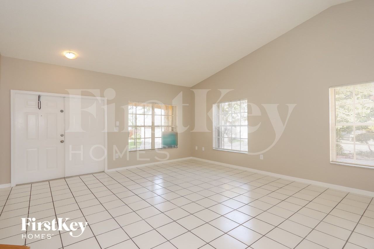 12324 Solana Rd - Photo 3 of 15