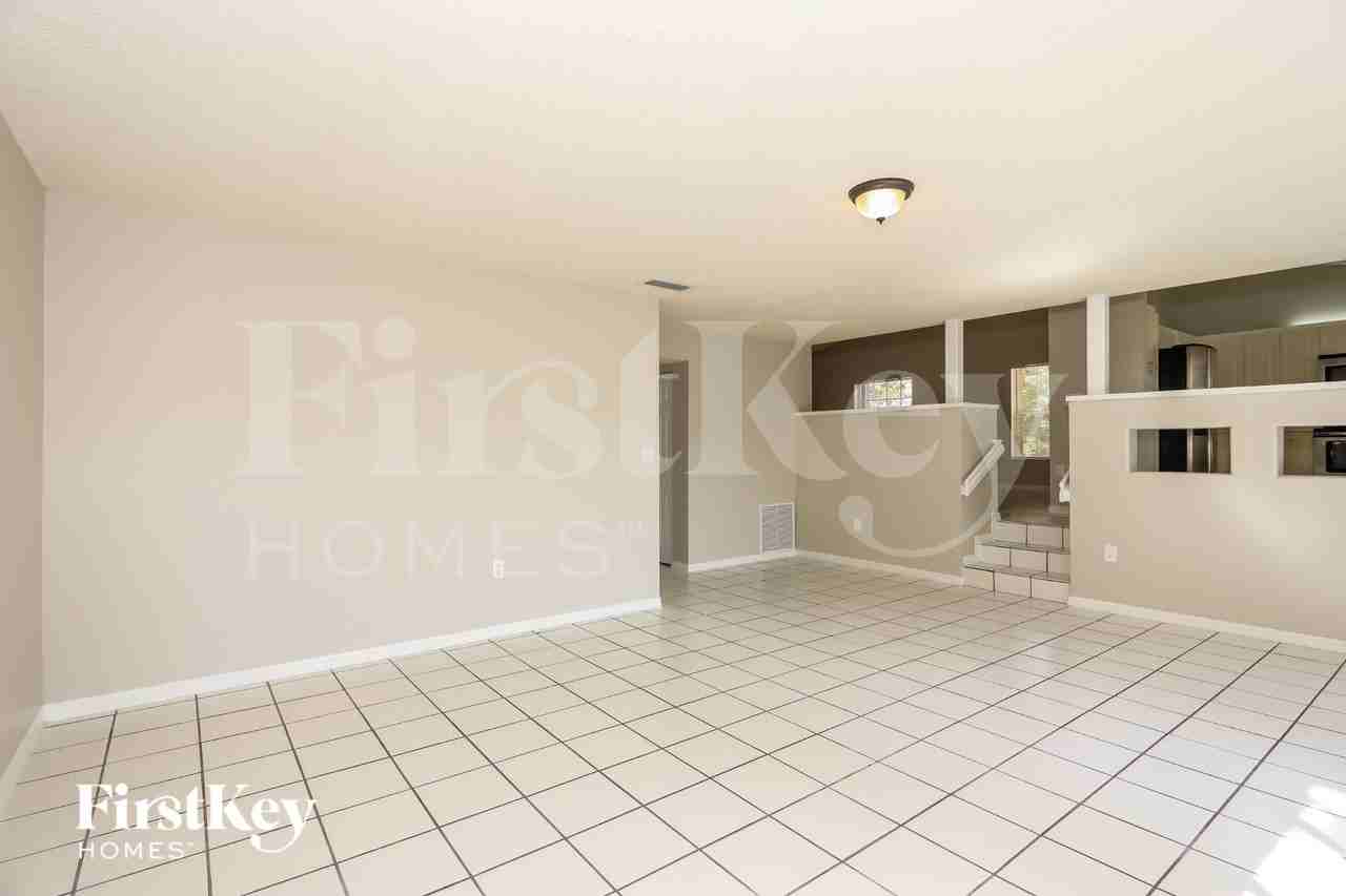 12324 Solana Rd - Photo 5 of 15