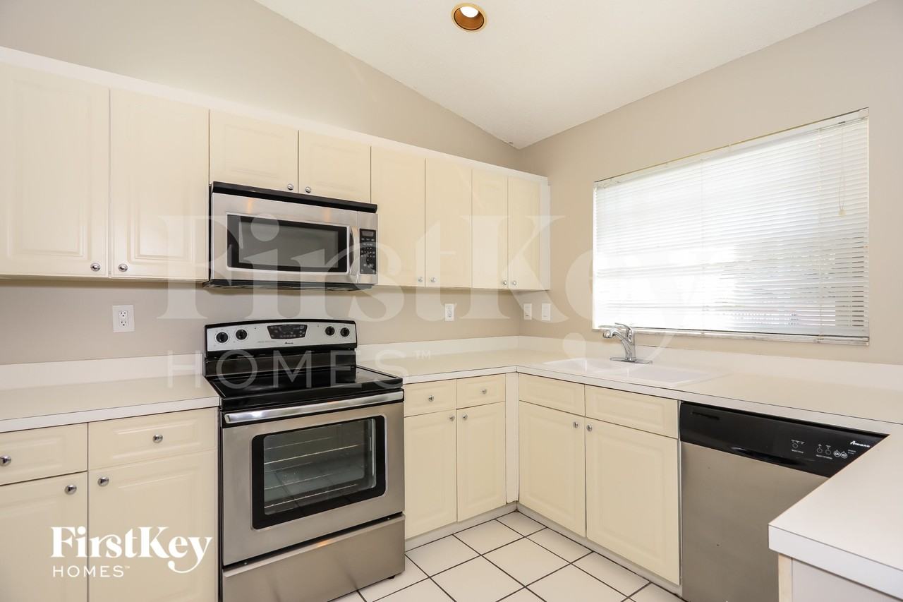 12324 Solana Rd - Photo 7 of 15