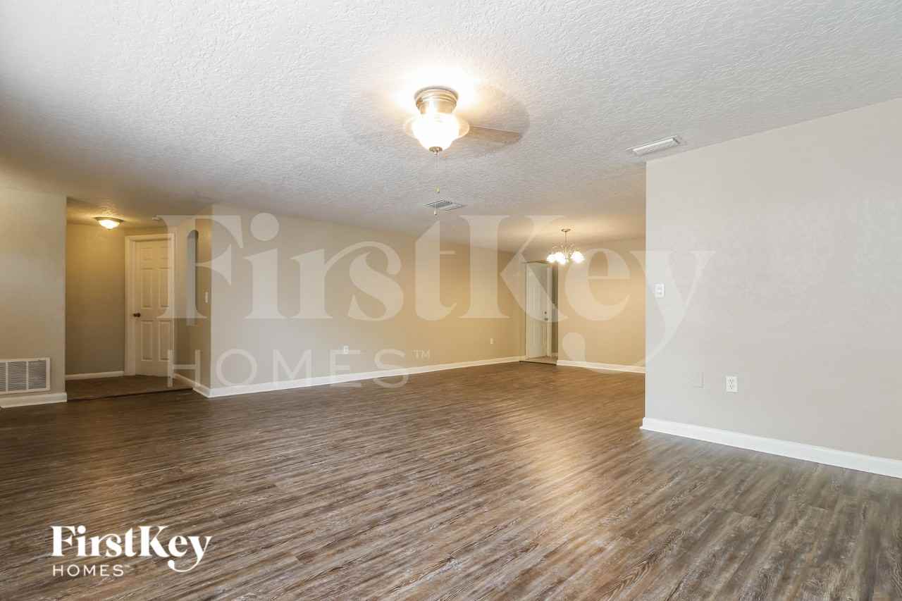 11221 Nome Ave - Photo 2 of 15