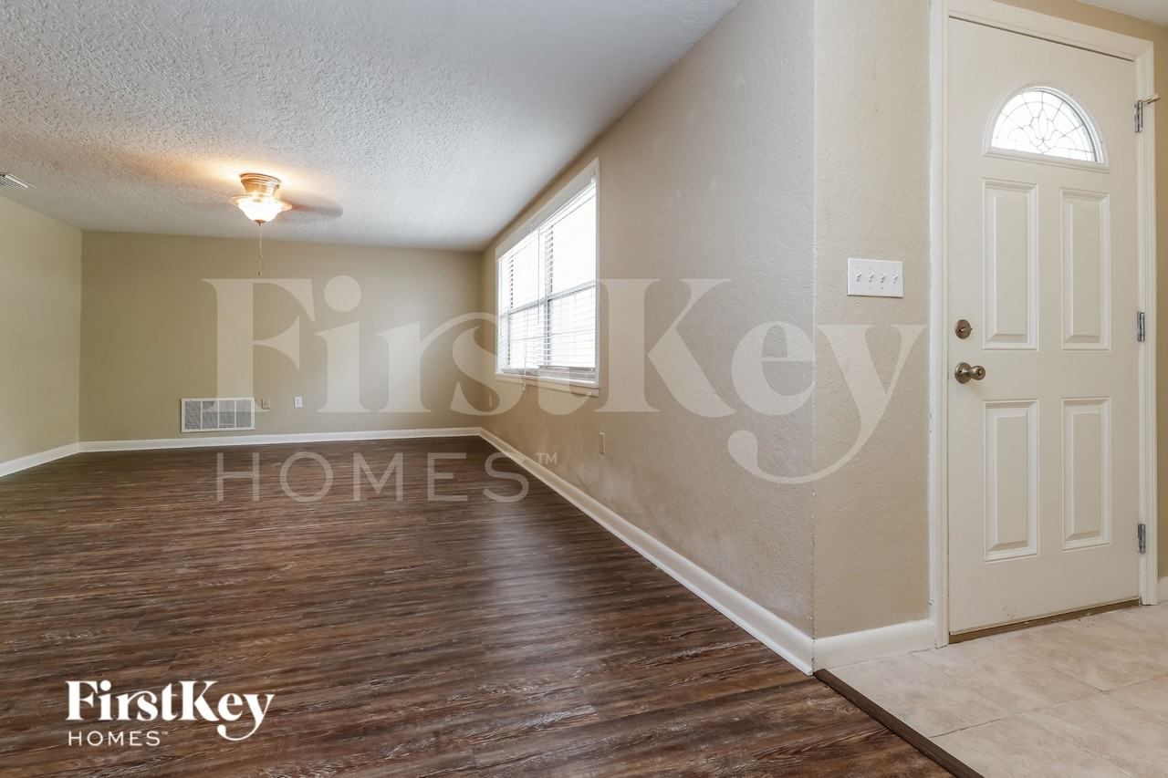 11221 Nome Ave - Photo 3 of 15