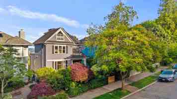 featured image of 1618 37th Ave