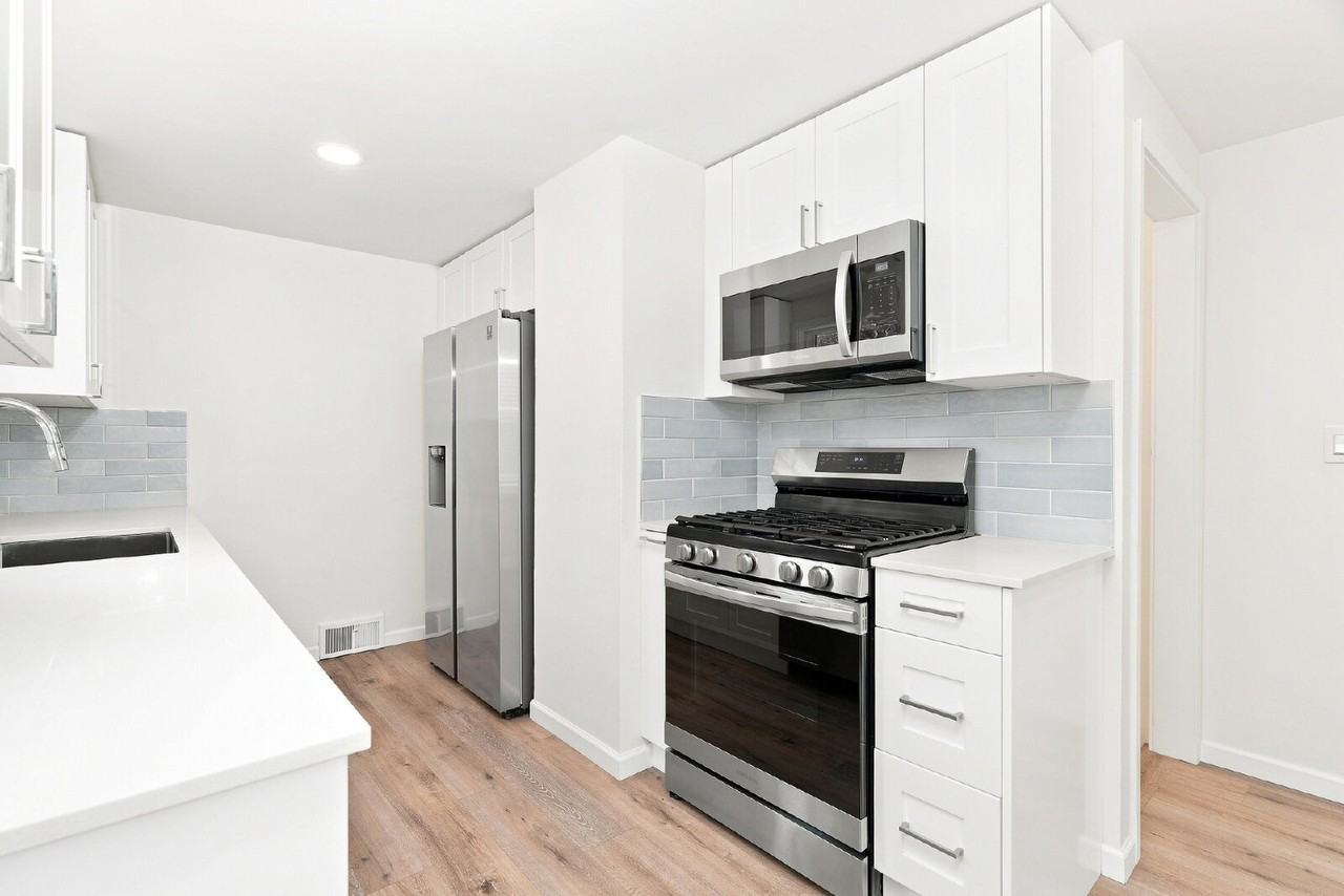 4222 27th Ave W - Photo 6 of 15