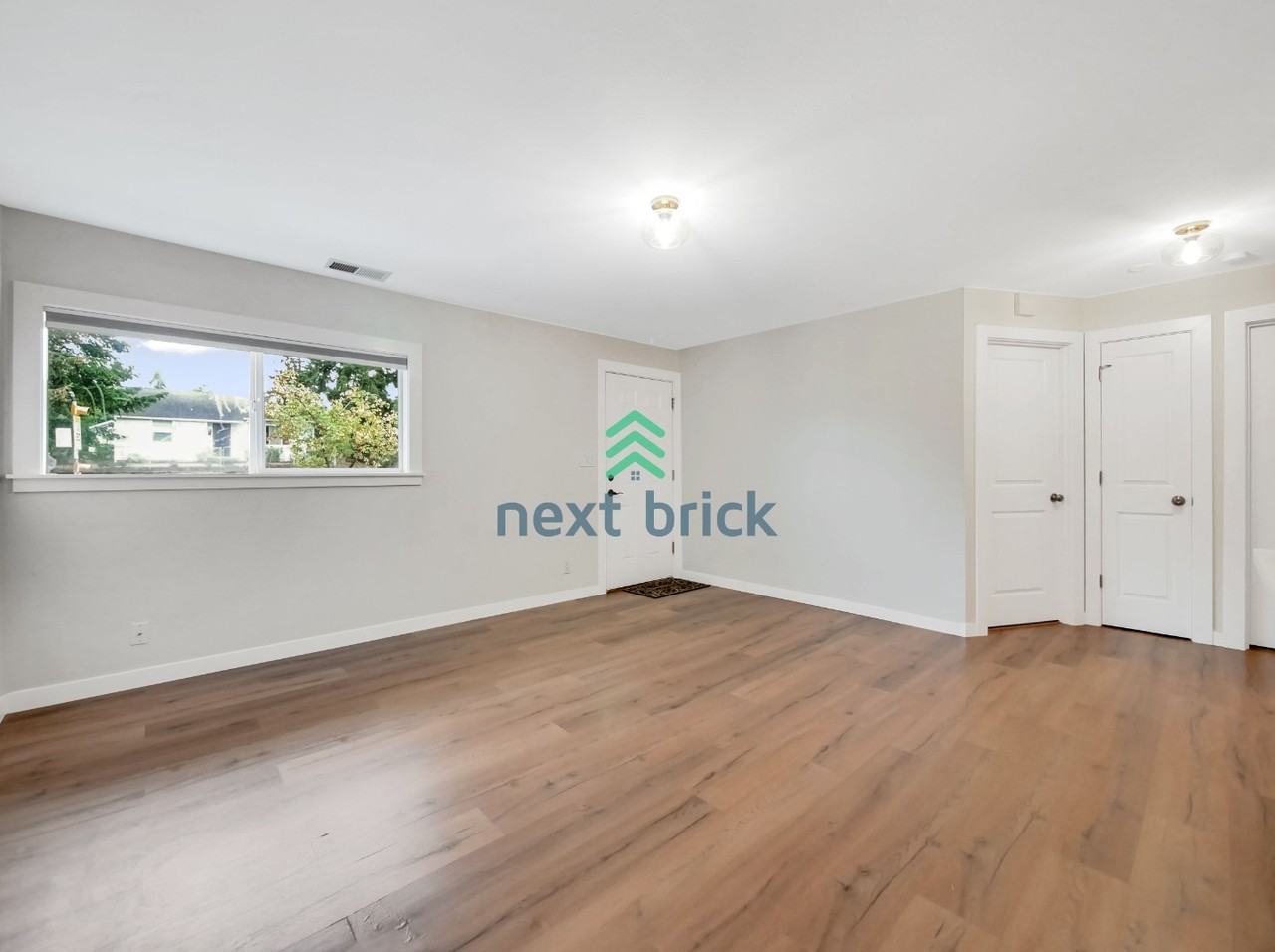 3036 Sw Roxbury St - Photo 3 of 17