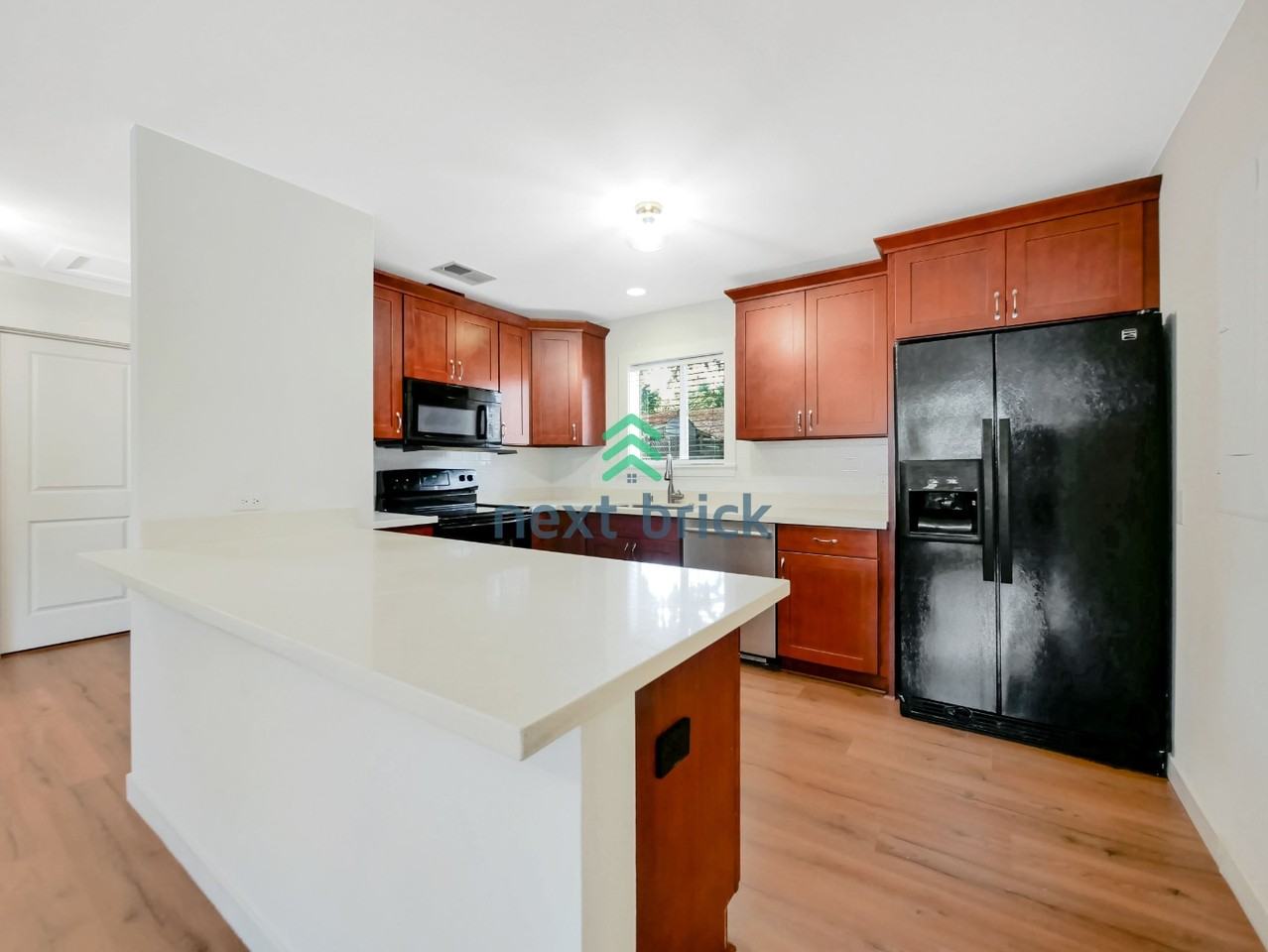 3036 Sw Roxbury St - Photo 6 of 17