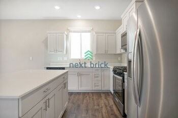 4209 Savannah Loop Ne - Photo 2 of 25