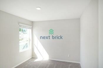 4209 Savannah Loop Ne - Photo 7 of 25