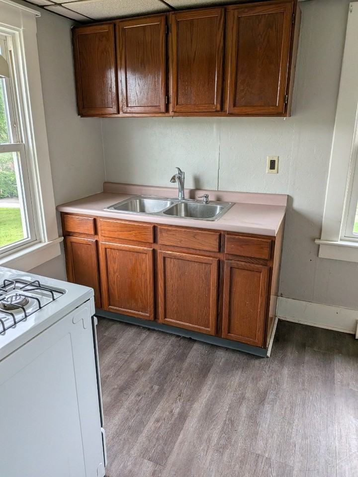 100 Donahoe St - Photo 5 of 10