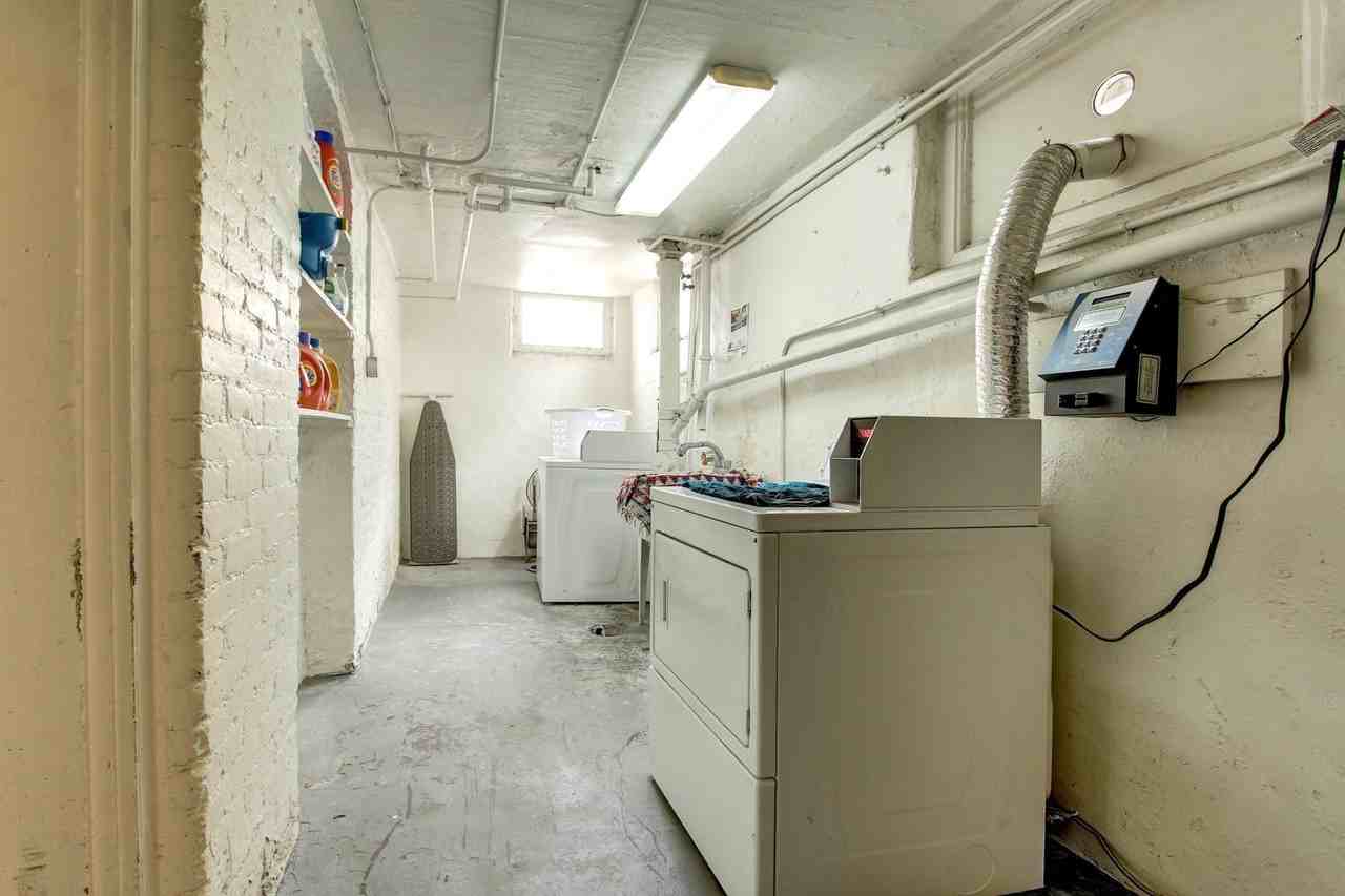 1311 N Downing St #4 - Photo 5 of 6