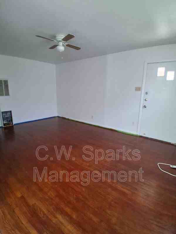 3021 Avon St - Photo 7 of 18