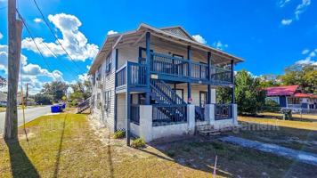 featured image of 602 Emma St #1