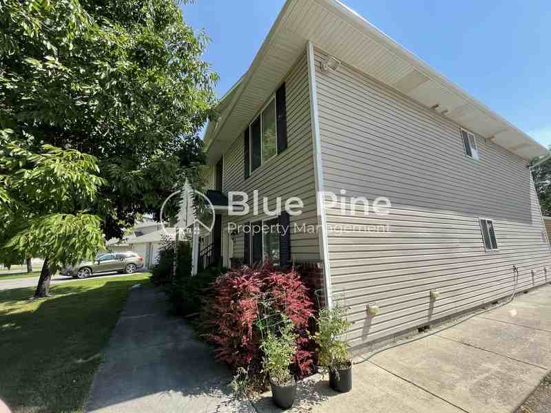 3156 Chasewood Dr #1 - Photo 2 of 13