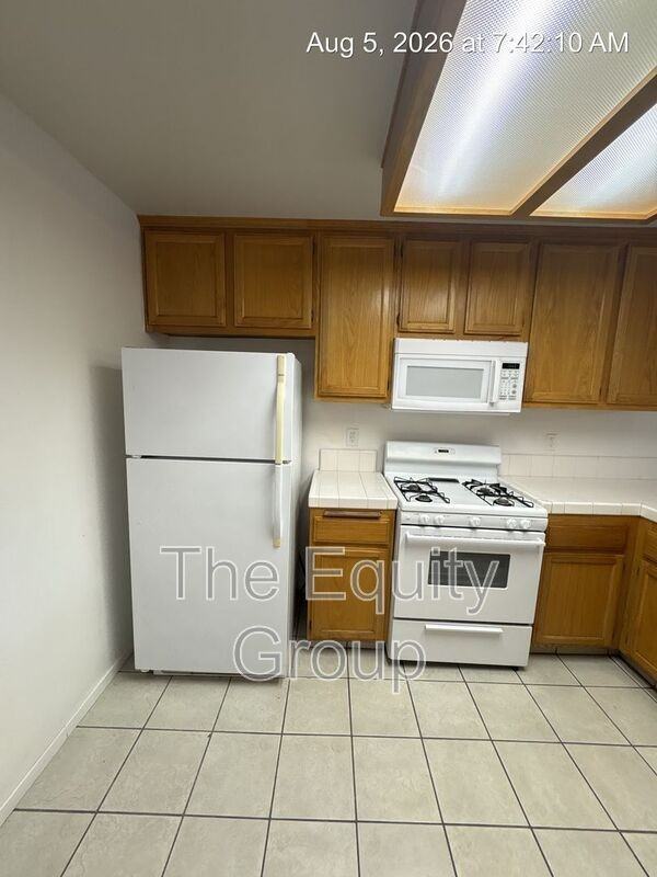 2544 W Lark Ave - Photo 7 of 18