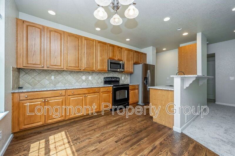 1613 Metropolitan Dr #C - Photo 5 of 22