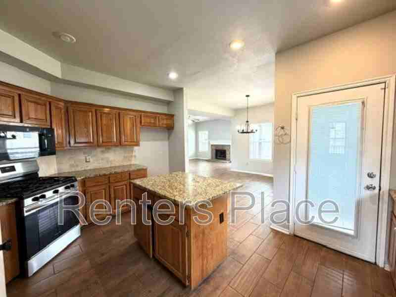 2012 S Aster Ave - Photo 6 of 26