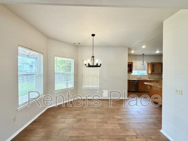 2012 S Aster Ave - Photo 7 of 26
