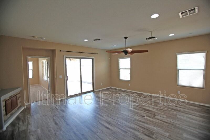 18028 W Golden Ln - Photo 6 of 24
