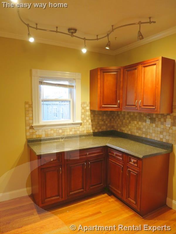 47 Paulina St #2 - Photo 6 of 21