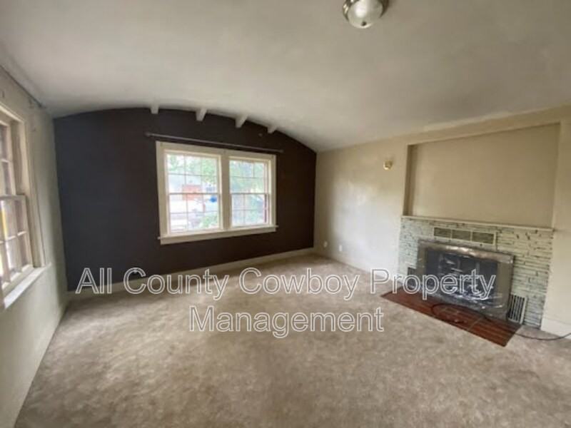 706 S 16th St - Photo 5 of 12