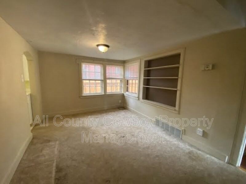 706 S 16th St - Photo 6 of 12