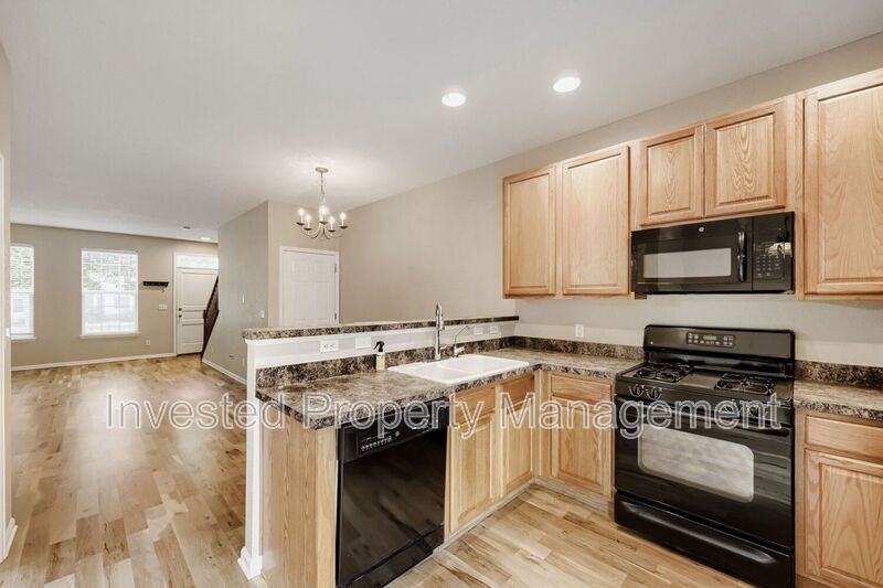 3939 W 118th Pl - Photo 6 of 20