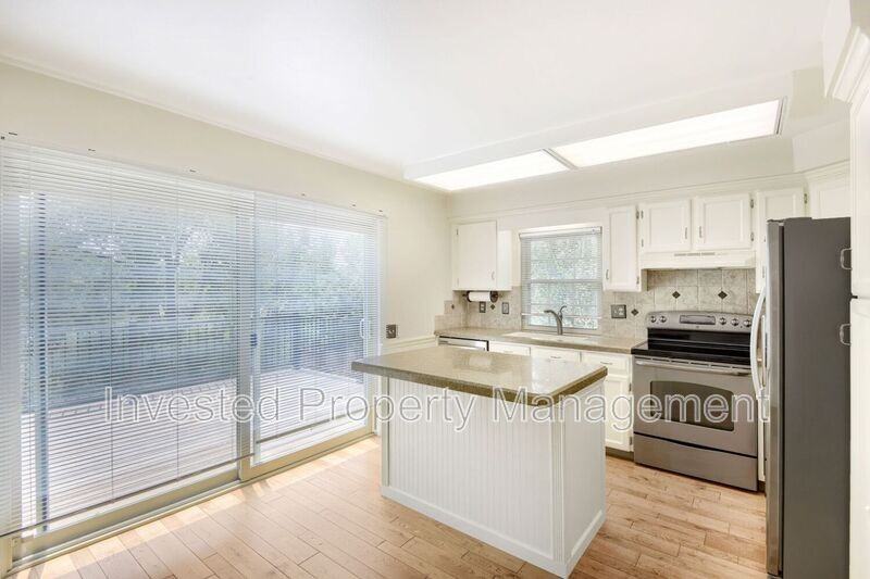 7956 S Vincennes Way - Photo 6 of 25