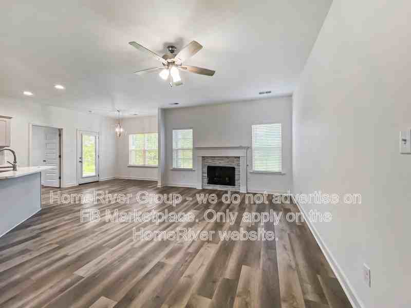 13965 Wesley Banks Blvd - Photo 3 of 19