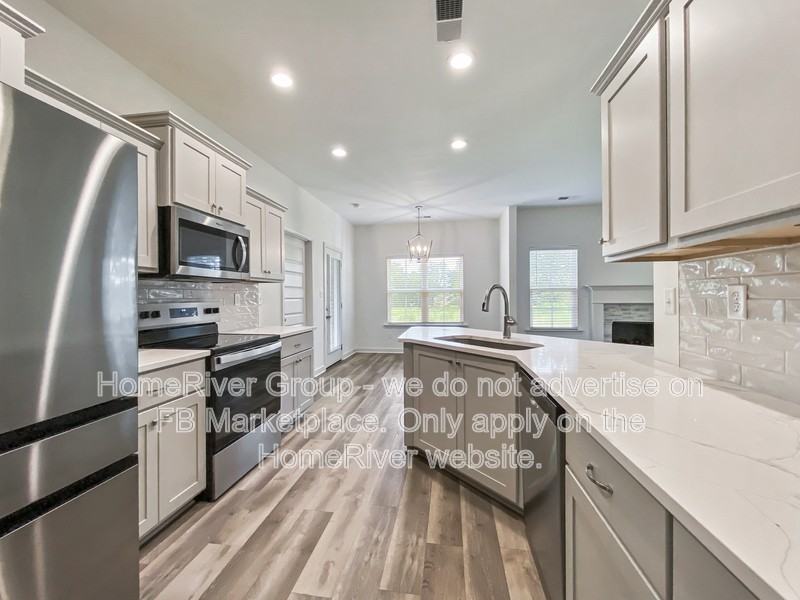 13965 Wesley Banks Blvd - Photo 6 of 19