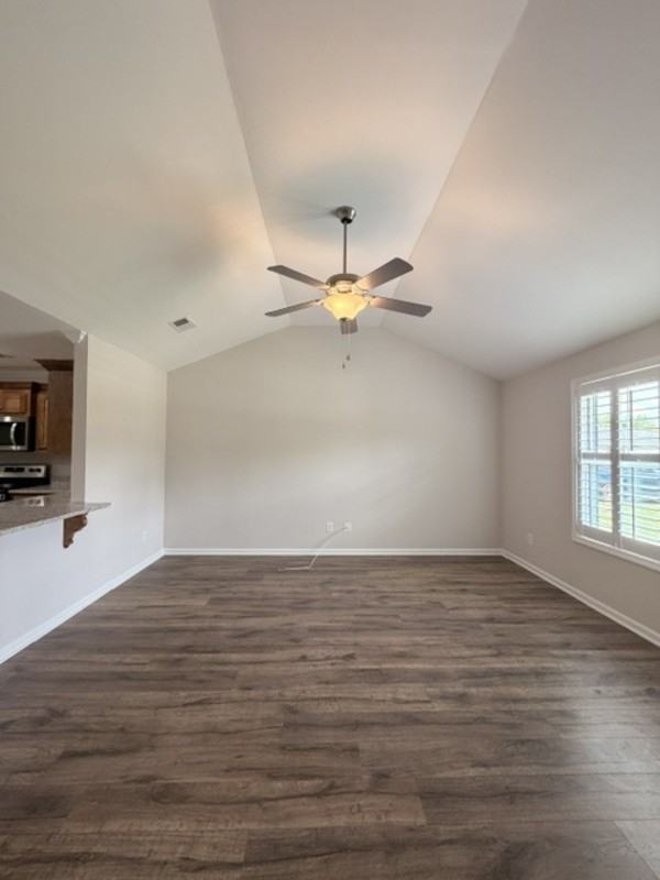 660 Constitution Dr - Photo 5 of 29
