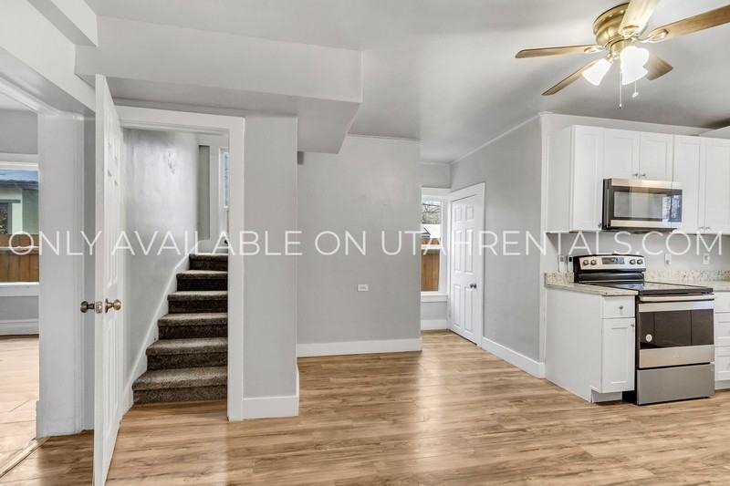 3162 Adams Ave - Photo 7 of 26
