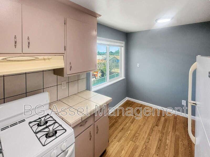 1610 Sanford Ave #3 - Photo 7 of 11