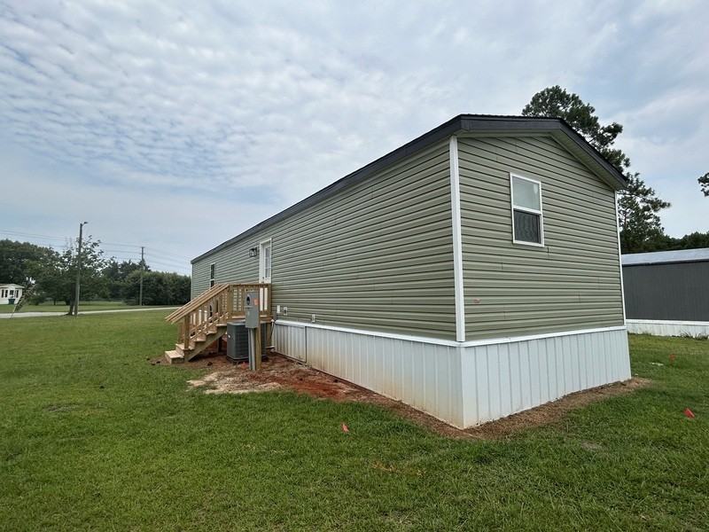 204B Sussex Dr - Photo 4 of 14