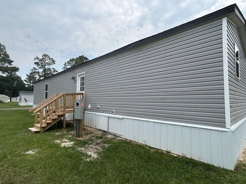 327A Picardy Dr - Photo 2 of 10