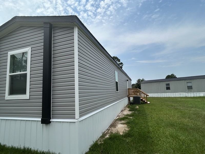 327A Picardy Dr - Photo 3 of 10