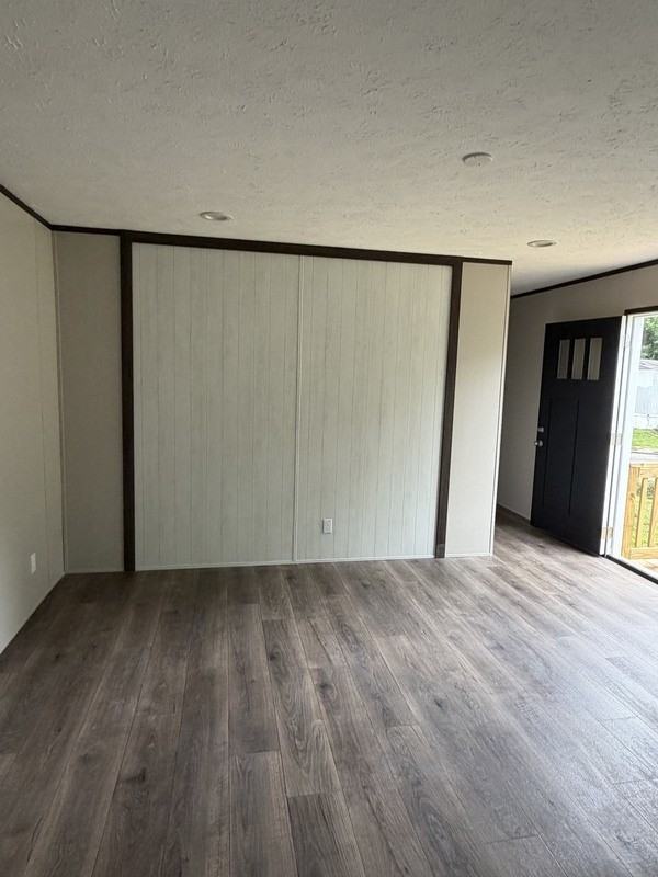 327A Picardy Dr - Photo 5 of 10
