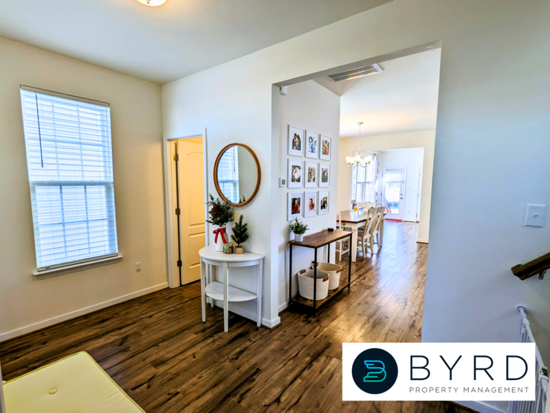 16901 Thornapple Run - Photo 3 of 34