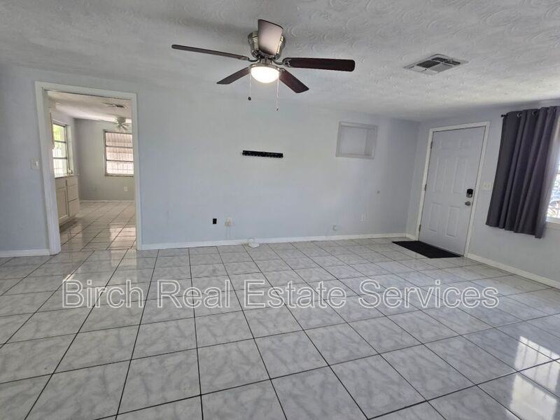 4328 Baden Dr - Photo 3 of 19