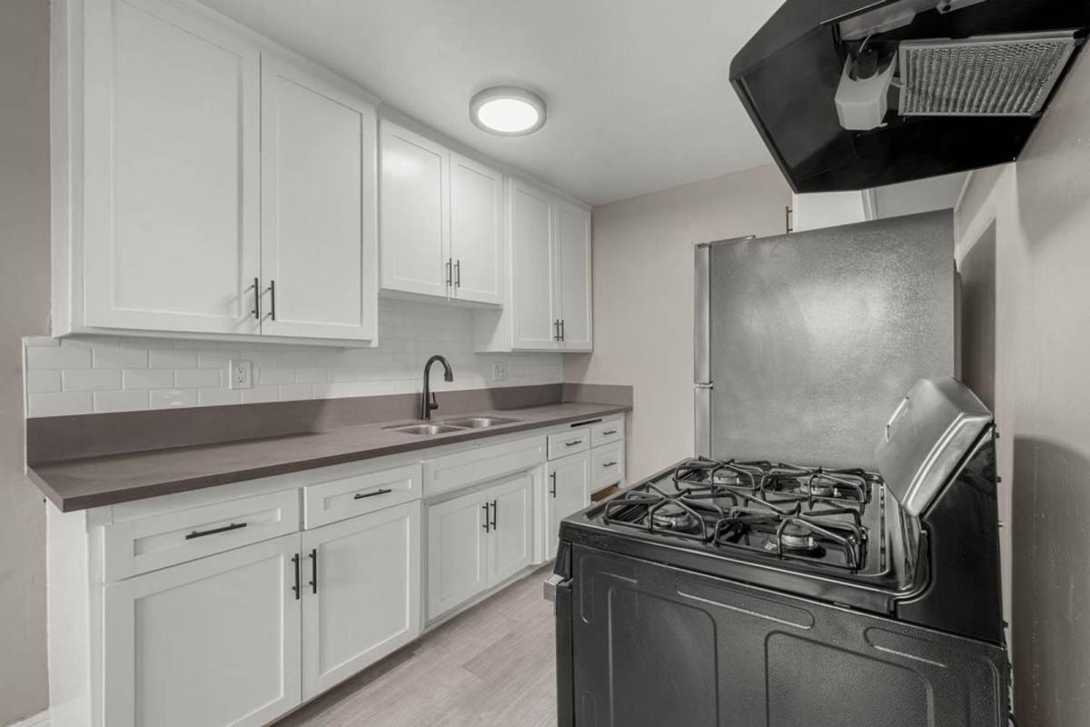 4036 Gelber Pl #7A - Photo 3 of 10