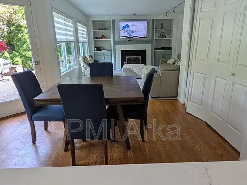 1801 231st Ave Ne - Photo 3 of 17