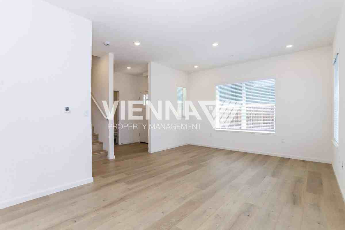 8082 Quiet Knolls Dr - Photo 7 of 10