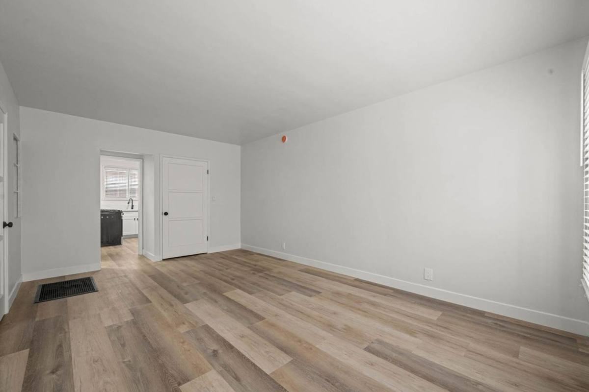 4282 Leimert Blvd #A - Photo 5 of 10