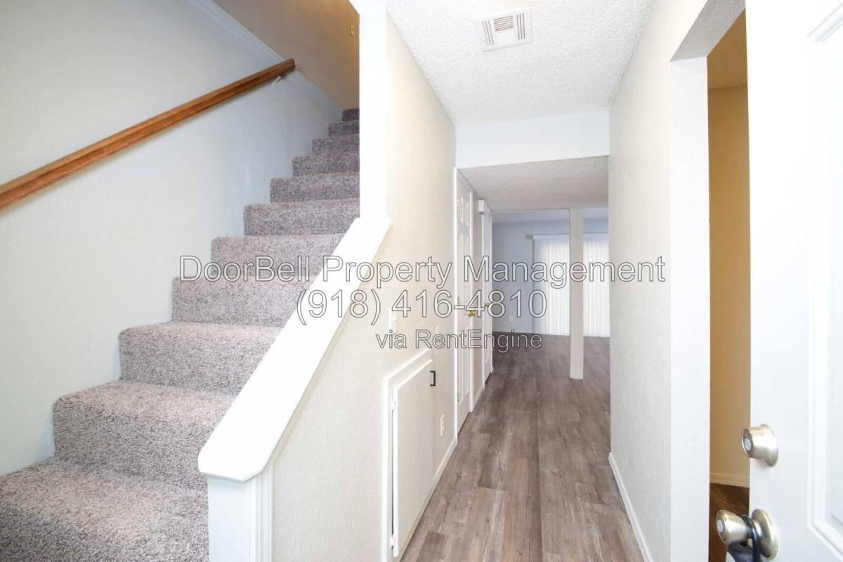 14448 S 302nd East Ave #A - Photo 3 of 10
