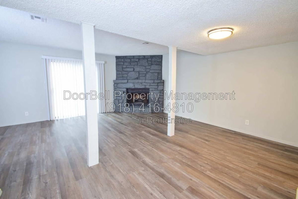 14448 S 302nd East Ave #A - Photo 6 of 10