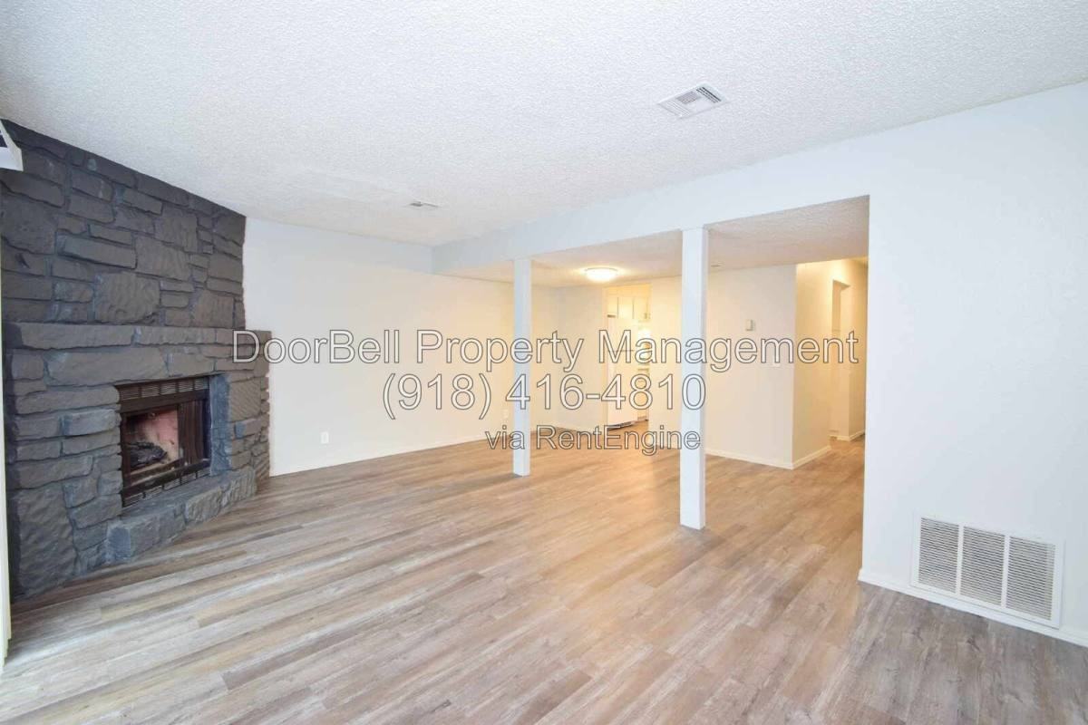 14448 S 302nd East Ave #A - Photo 7 of 10