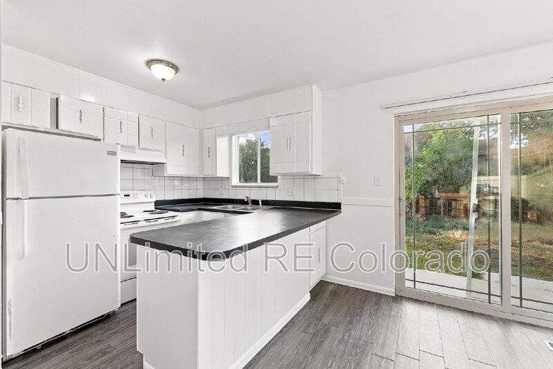 38 Lansing St - Photo 5 of 17
