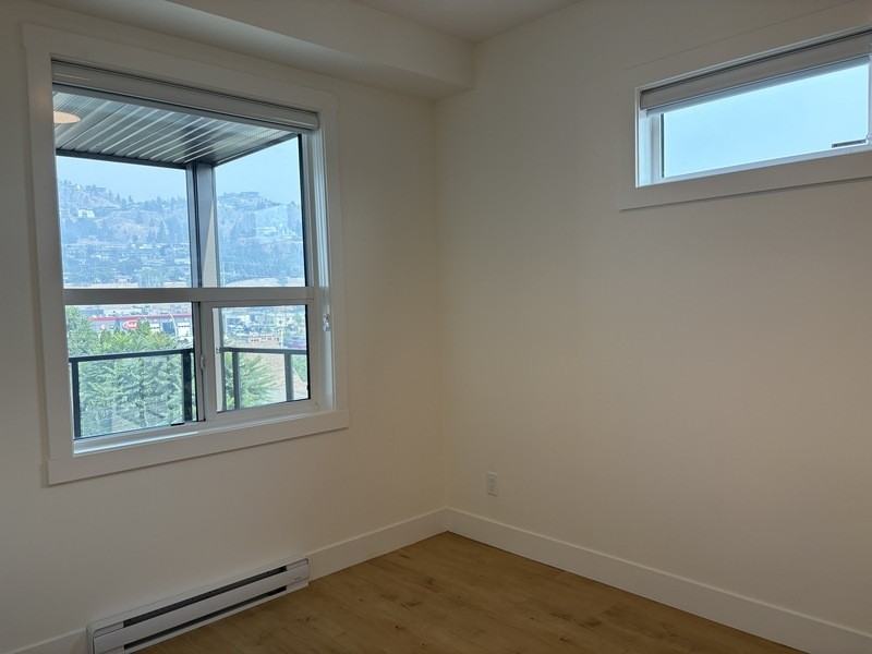 1036 Coronation Ave #307 - Photo 3 of 28