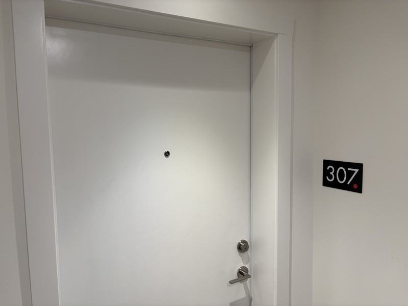 1036 Coronation Ave #307 - Photo 4 of 28